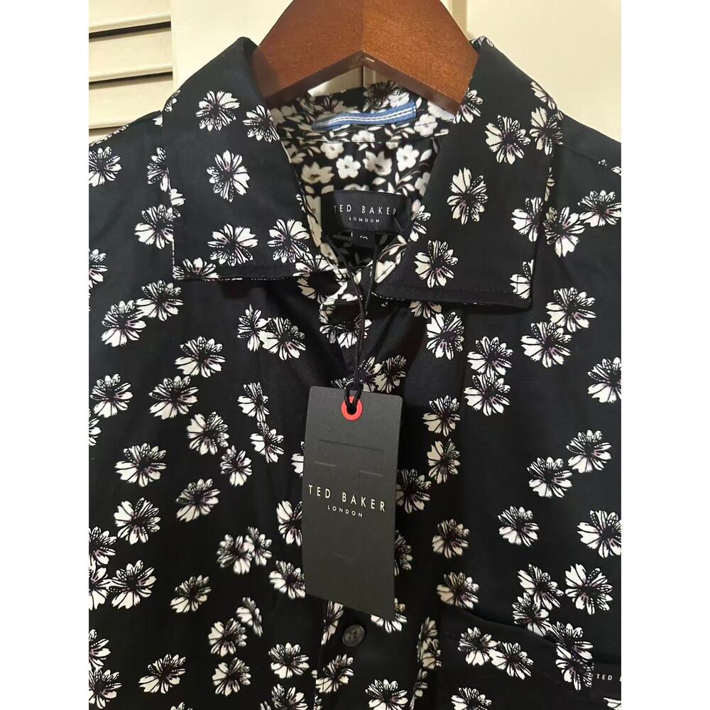 Ted Baker London Men’s M Black Beauty Floral Short Sleeve Button Up Shirt NWT